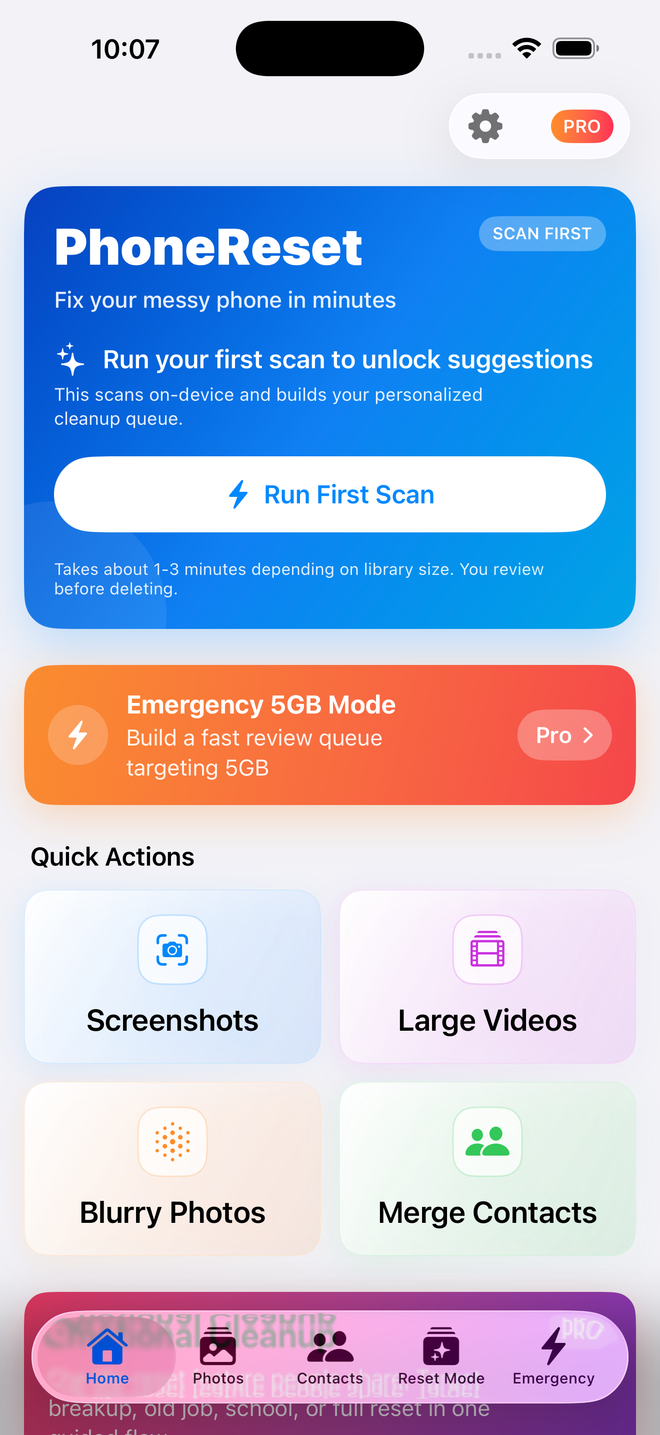 PhoneReset home screen showing private cleanup scan and quick actions